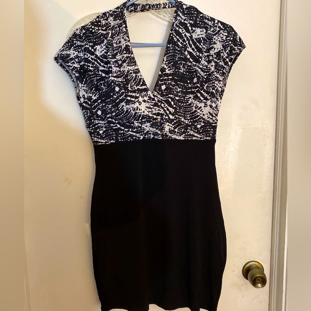 MIXOLOGY size medium open back deep V front mini  dress NWOT